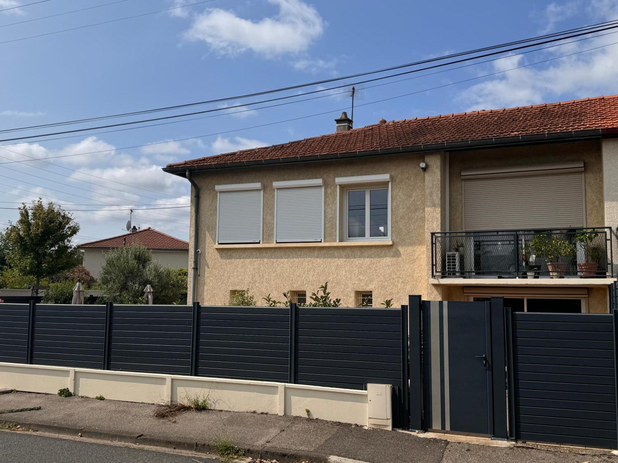 Au Calme Dans Maison En Rez De Jardin A 2,2 Kms Du Groupama Stadium Et Salle Ldlc Arena Meyzieu Luaran gambar